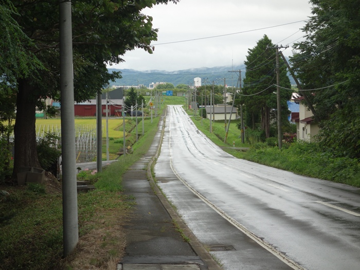 新十津川神社の前の道
