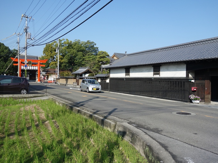 椿神社の長屋門